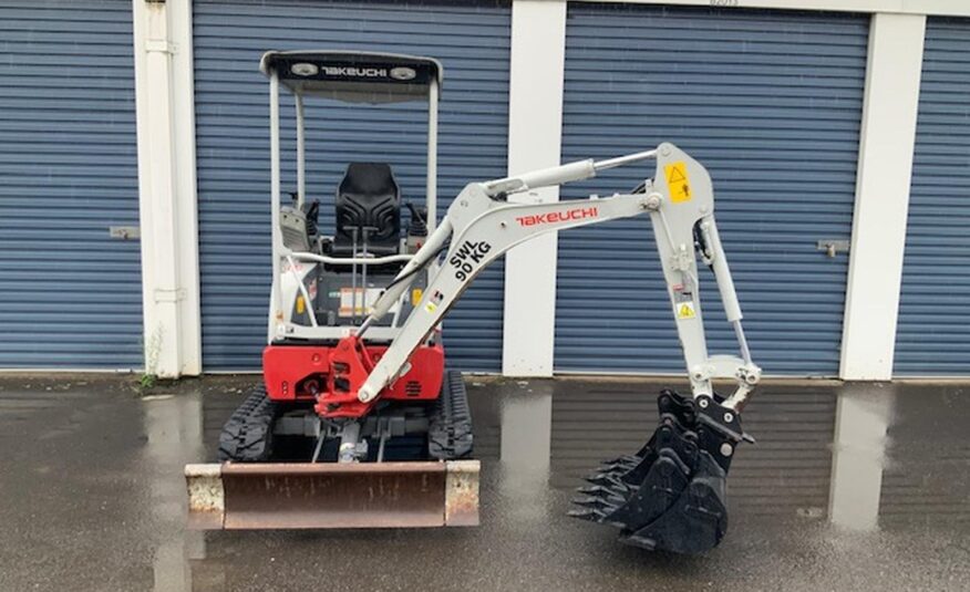 2020 Takeuchi TB215R