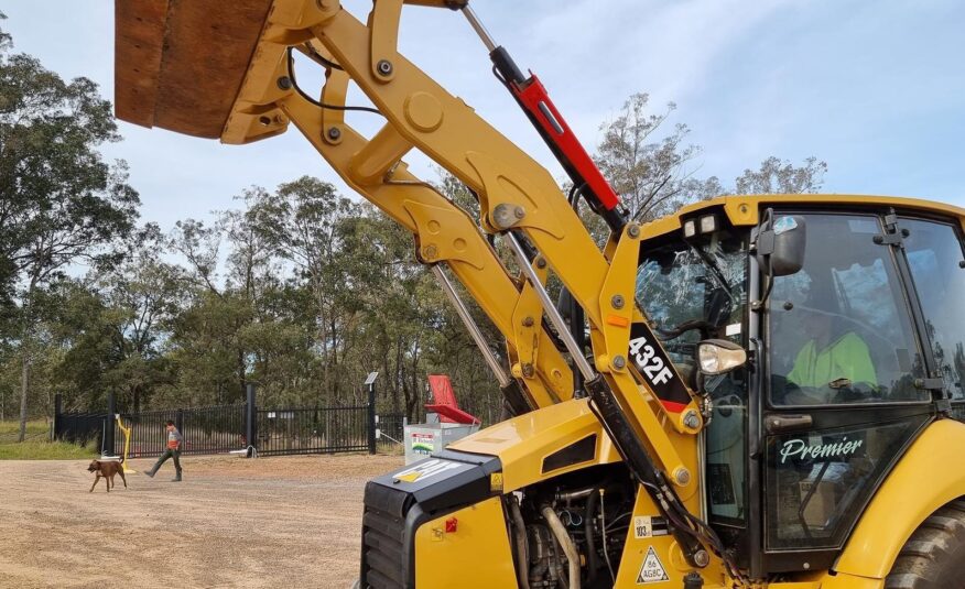 2012 Caterpillar 432F