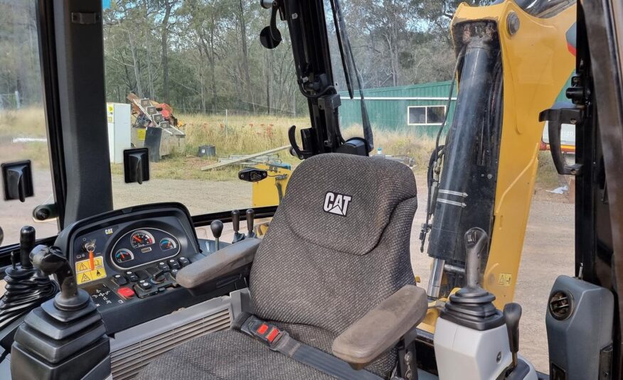 2012 Caterpillar 432F