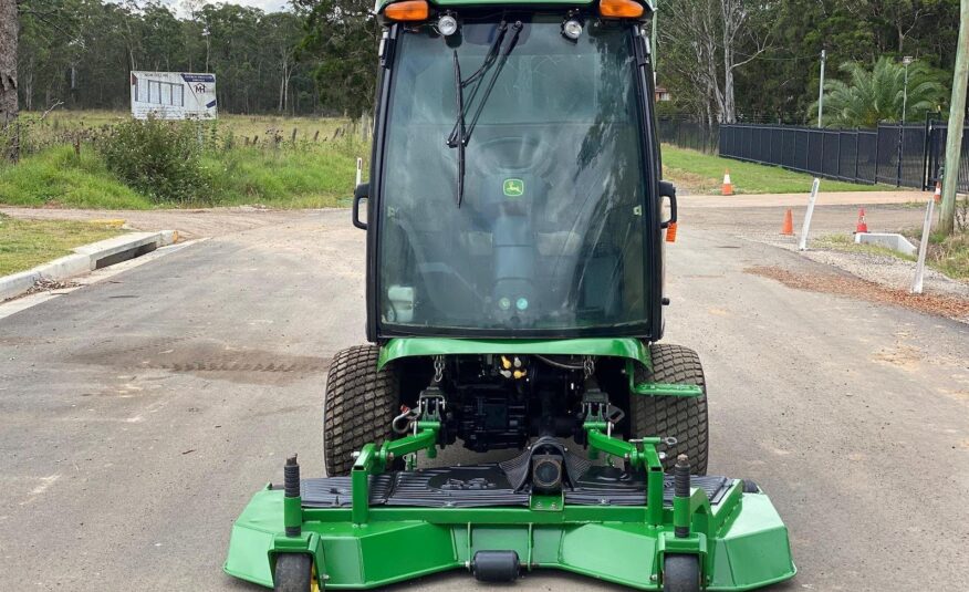 2017 John Deere 1585