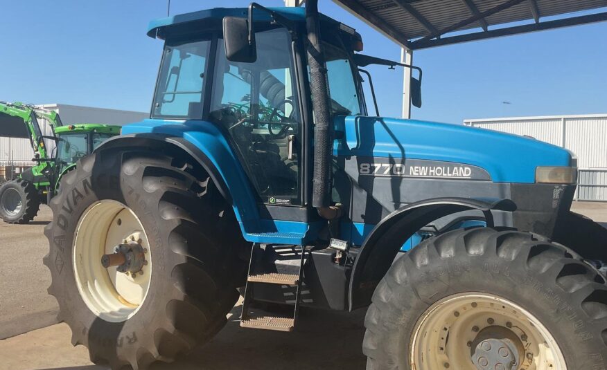 2019 New Holland 8770