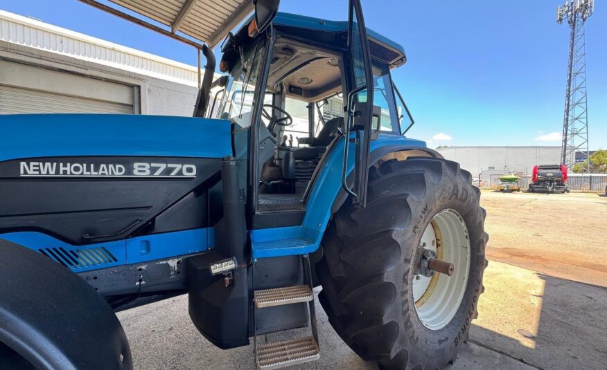 2019 New Holland 8770