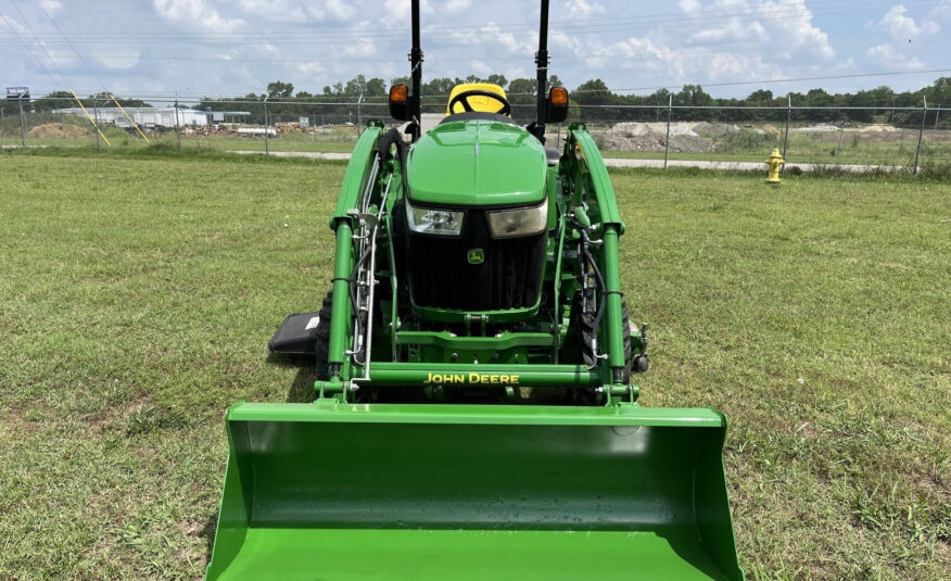 2018 John Deere 3046R