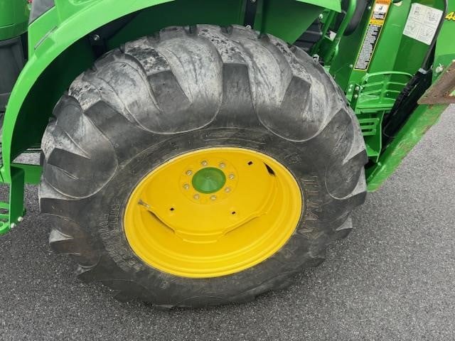 2020 John Deere 4052M