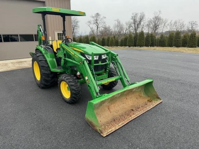 2020 John Deere 4052M