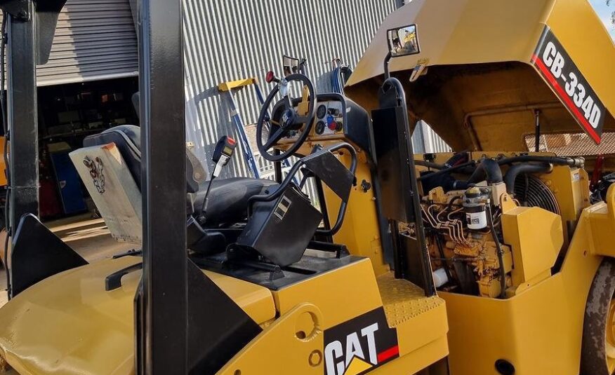 2003 Caterpillar CB334 D