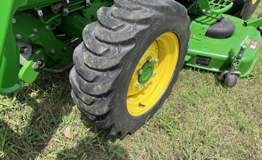 2018 John Deere 3046R