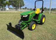 2018 John Deere 3046R