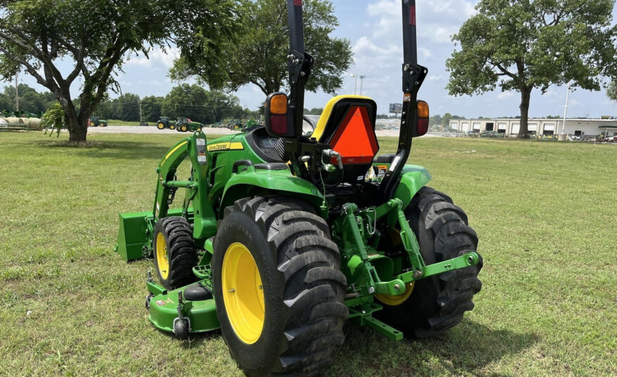 2018 John Deere 3046R