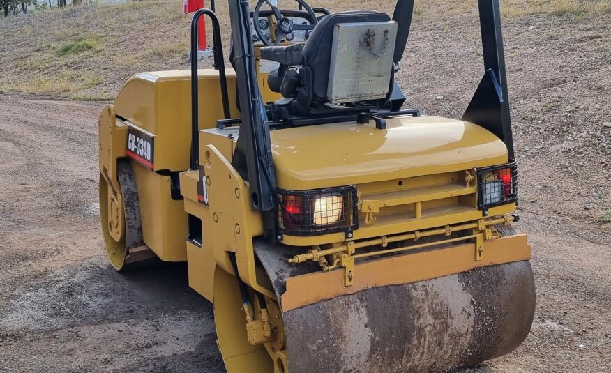 2003 Caterpillar CB334 D